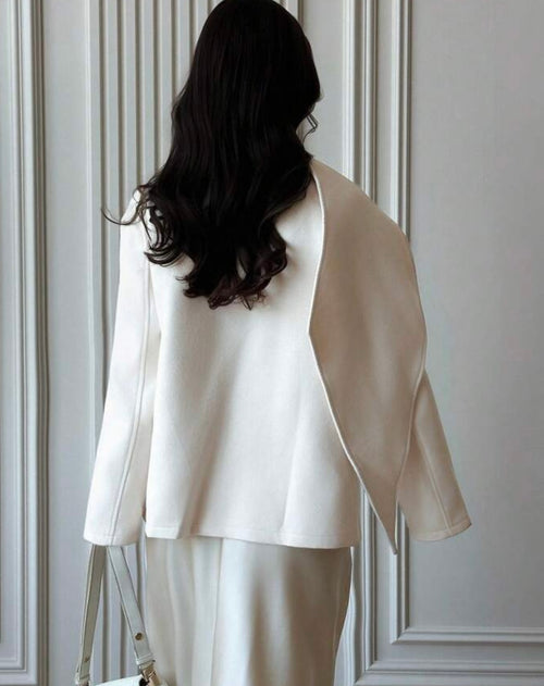 Off-white double sided woolen scarf collar